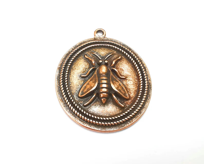 Queen Bee Oval Pendant Antique Copper Plated Pendant (48x39mm) G27819