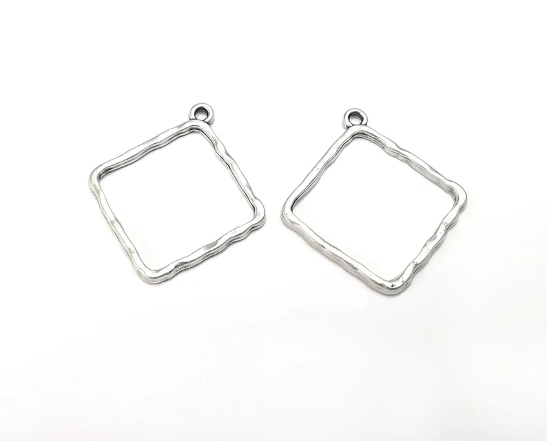 Hammered Rhombus Charms Antique Silver Plated Findings (30x28mm) G27629