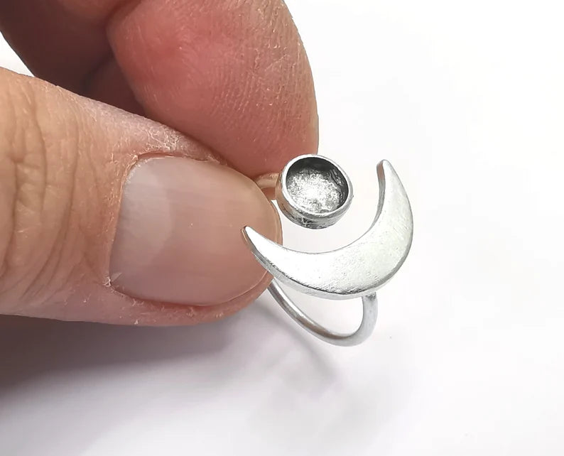 Crescent Ring Settings, Moon Ring Bezels, Resin Blanks, Cabochon Frames Bases, Mosaic Mountings, Antique Silver Plated Brass (6mm) G27643