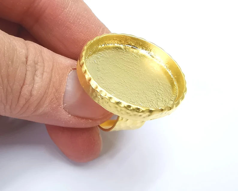 Hammered Ring Blank Setting Cabochon Base inlay Ring Hammered Mounting Adjustable Ring Bezel (30mm blank ) Gold Plated G27649