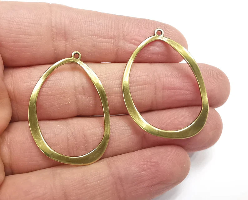 Wavy Oval Charms Antique Bronze Plated Charms (38x27mm) G27662