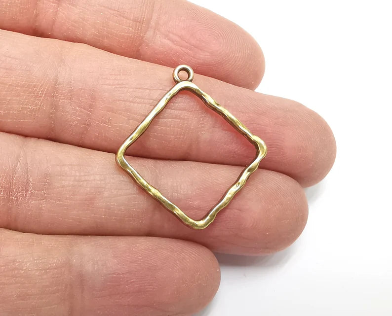Hammered Rhombus Charms Antique Bronze Plated Findings (30x28mm) G27709