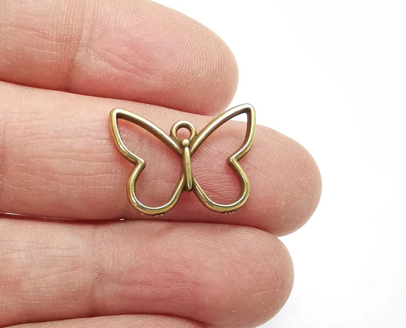Butterfly Charms Antique Bronze Plated Charm (21x16mm) G27713