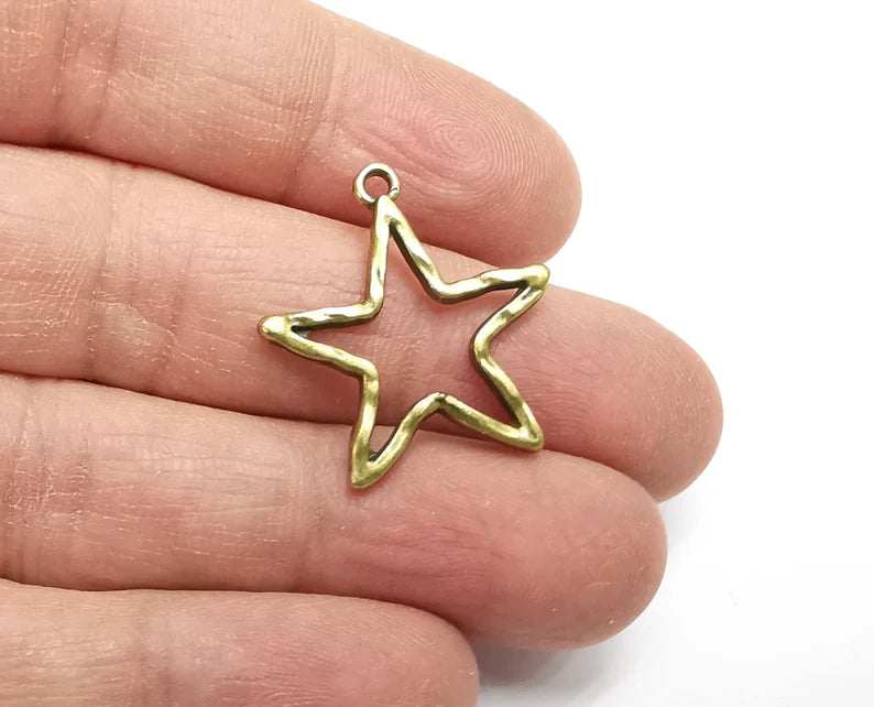 Star Hammered Charms Antique Bronze Plated Charm (27x25mm) G27714