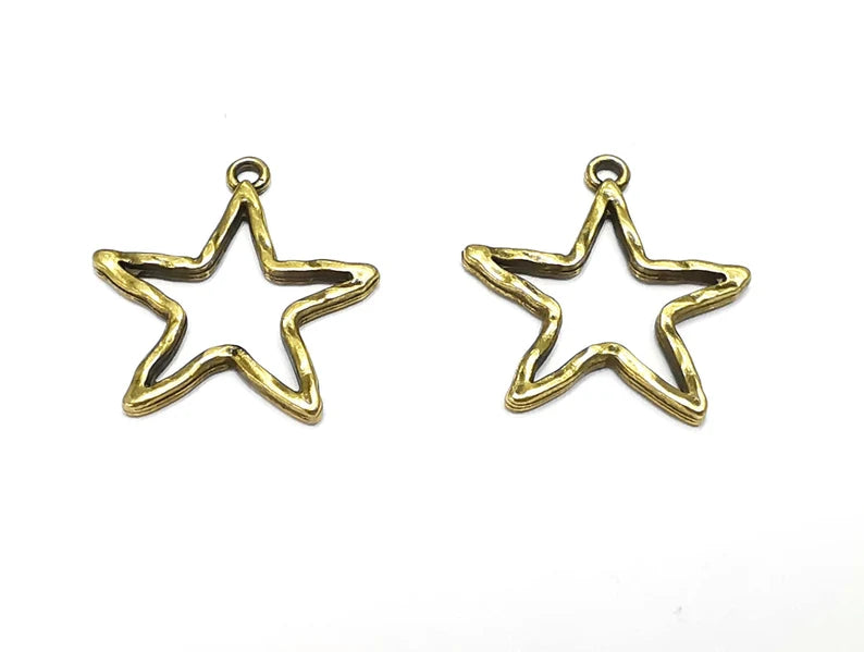 Star Hammered Charms Antique Bronze Plated Charm (27x25mm) G27714