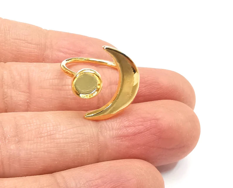 Crescent Moon Ring Blank Base Bezel Settings Cabochon Base Mountings Adjustable , Shiny Gold Plated Brass (6mm Blank) G27724