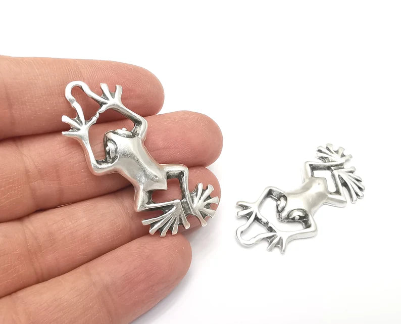 Frog Charms, Dangle Earring, DIY Charms, Antique Silver Plated Pendant (50x20mm) G27861