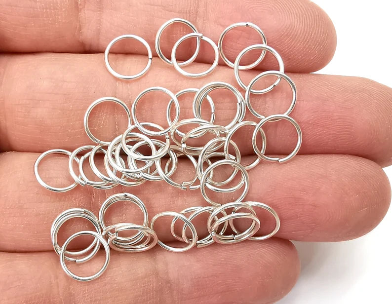 20 Silver Jumpring Antique Silver Plated Brass Thin jumpring ,Findings (9 mm)(wire thickness 0.8mm 21 gauge) G27746