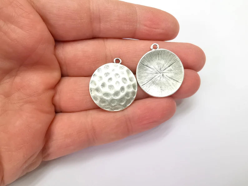 Hammered Round Charms Antique Silver Plated Charms (28x24mm) G27885