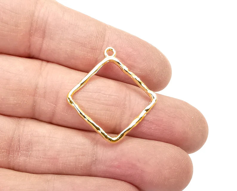 Hammered Rhombus Charms Shiny Gold Plated Findings (30x28mm) G27760