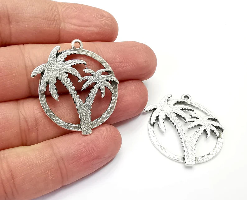 Palm Tree Round Charms Antique Silver Plated Charms (36x31mm) G27923