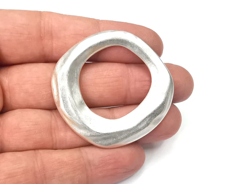 Silver Pendant Connector Antique Silver Plated Circle Findings (50mm) G27941