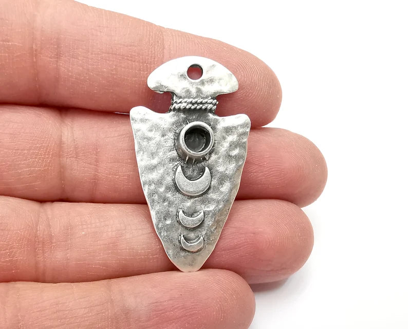 Moon Crescent Arrowhead Vase Charms Hammered Moonrise Ethnic Pendant (One side is blank) Antique Silver Plated (41x23mm) (4mm blank) G27858