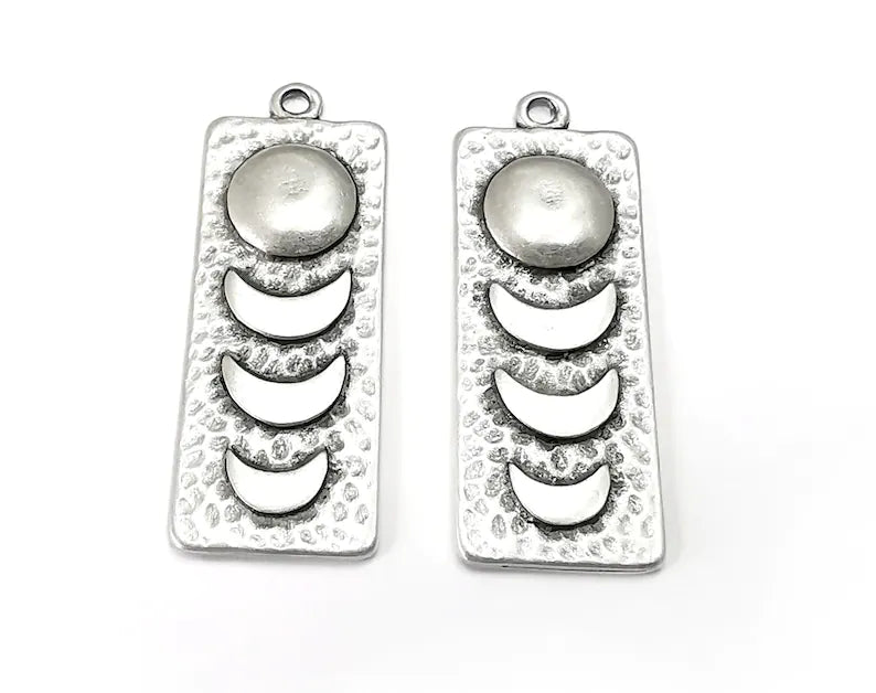 Moon Hammered Charms State of The Moon Crescent Pendant Antique Silver Plated Charms (39x15mm) G27992