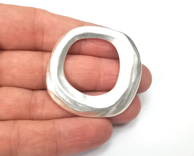 Silver Pendant Connector Antique Silver Plated Circle Findings (50mm) G27941