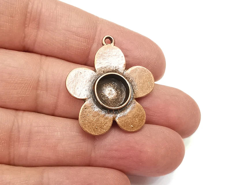 Flower Charms Blank Bezel Resin Bezel Mosaic Mountings Antique Copper Plated Charms (32x29mm) (10 mm Bezel Inner Size) G27973