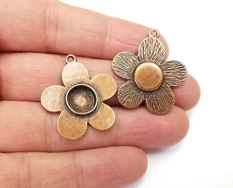 Flower Charms Blank Bezel Resin Bezel Mosaic Mountings Antique Copper Plated Charms (32x29mm) (10 mm Bezel Inner Size) G27973