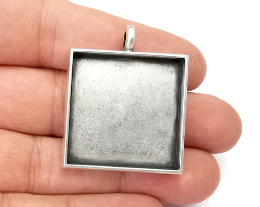 Square Pendant Blanks, Resin Bezel Bases, Mosaic Mountings, Dry flower Frame, Polymer Clay base, Antique Silver Plated (30mm) G28125