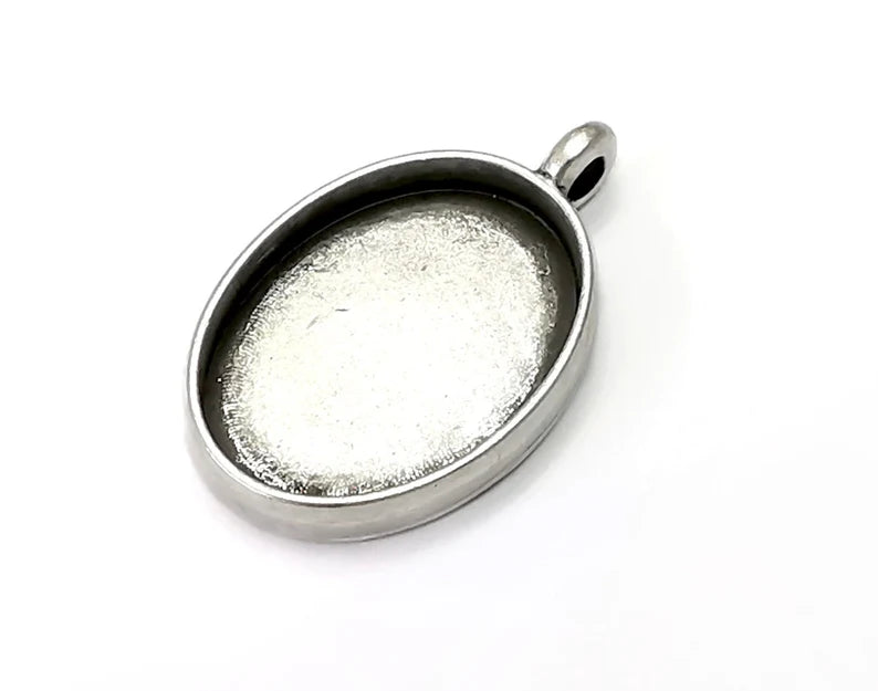 Oval Pendant Blanks, Resin Bezel Bases, Mosaic Mountings, Dry flower Frame, Polymer Clay base, Antique Silver Plated (25x18mm) G28126