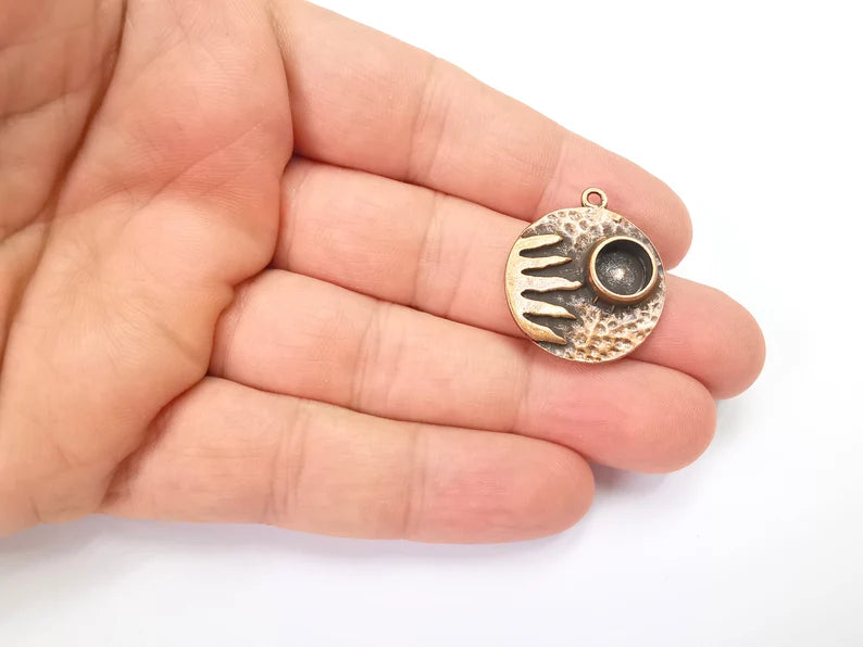Sun and Moon Charms Blank Resin Bezel Mounting Cabochon Base Setting Antique Copper Plated (8mm Blank) G28163