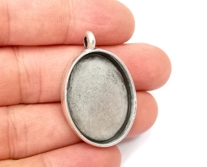 Oval Pendant Blank Resin Bezel Base Mosaic Mountings, Dry flower Frame, Polymer Clay base, Antique Silver Plated (inner size 30x22mm) G28103