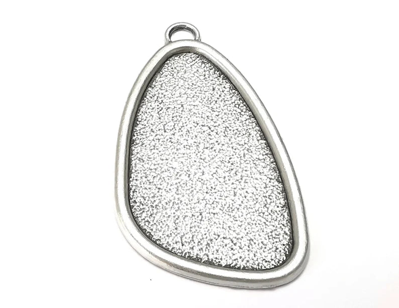 Silver Pendant Blanks, Resin Bezel Bases, Mosaic Mountings, Dry flower Frame, Polymer Clay base, Antique Silver Plated (49x28mm) G28108
