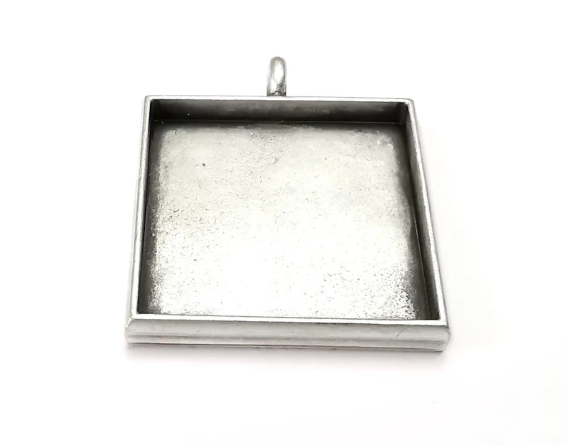 Square Pendant Blanks, Resin Bezel Bases, Mosaic Mountings, Dry flower Frame, Polymer Clay base, Antique Silver Plated (30mm) G28125