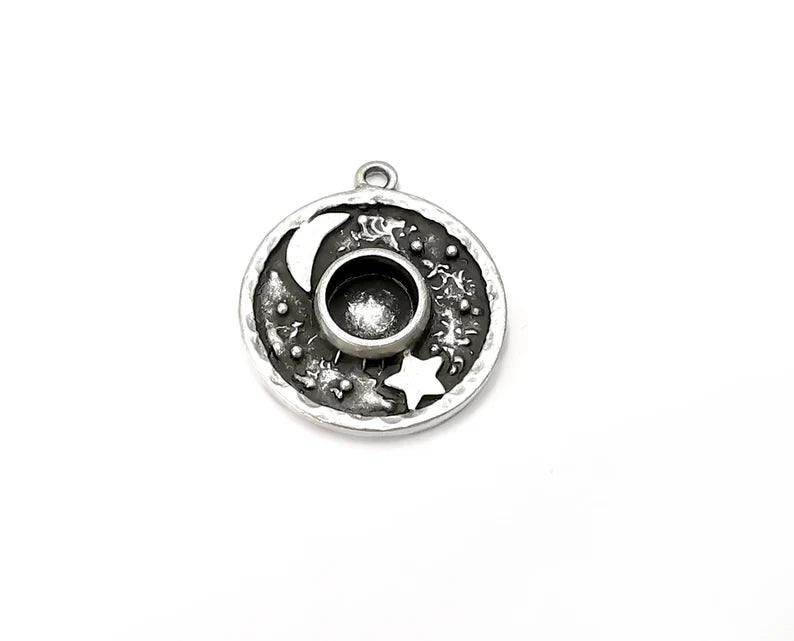 Crescent Moon Star Charms Round Silver Blank Bezel Pendant Antique Silver Plated (8mm Blank) G28129
