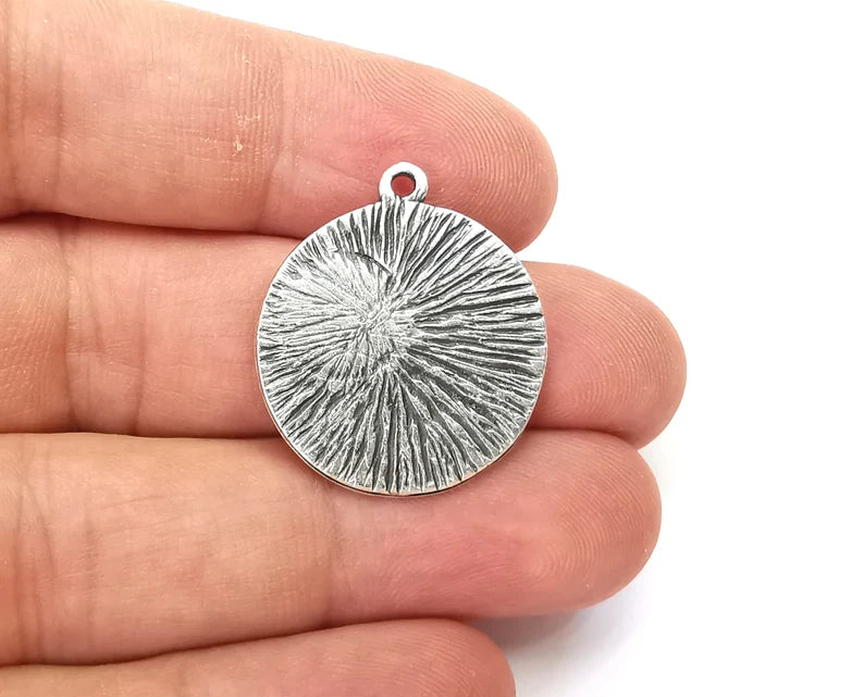 Sun Hammered Ethnic Silver Charms Blank Resin Bezel Mounting Cabochon Base Setting Antique Silver Plated (8mm Blank) G28138