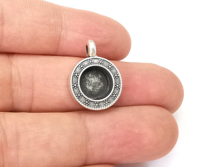 Flower Round Pendant Blanks, Resin Bezel Bases, Mosaic Mountings, Dry flower Frame, Polymer Clay base, Antique Silver Plated (10mm) G28142