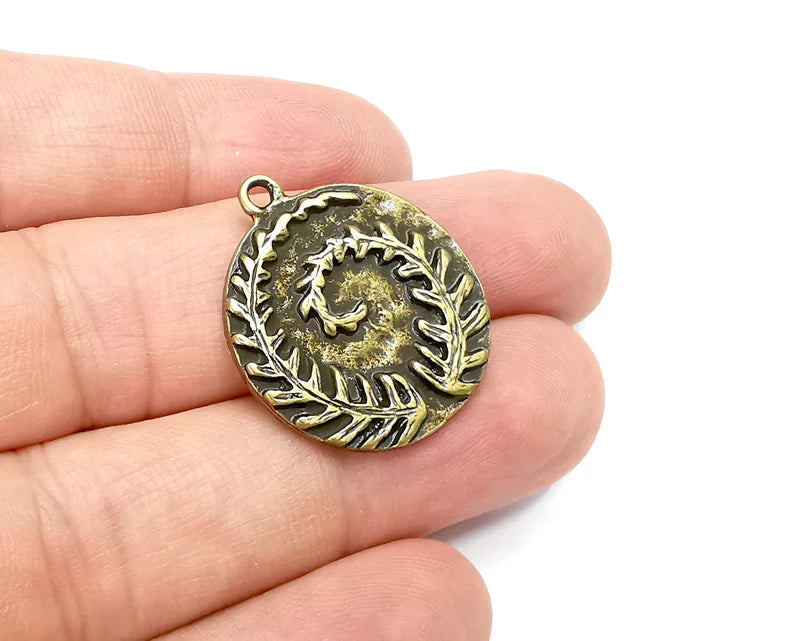 Fern Leaf Charms Hammered Disc Pendant Antique Bronze Plated (28x24mm) G28171