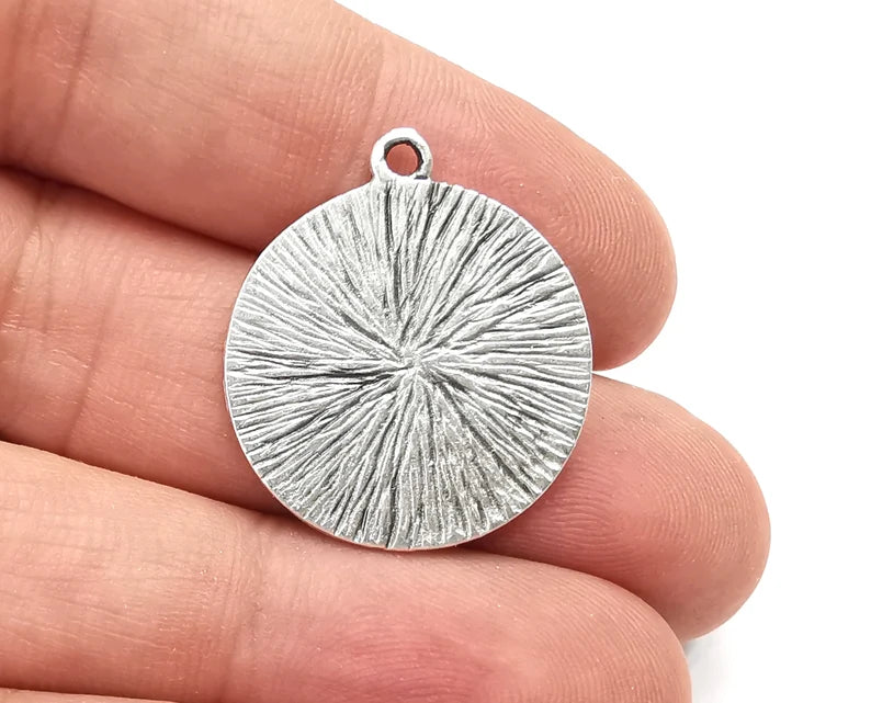 Fern Leaf Charms Hammered Disc Pendant Antique Silver Plated (28x24mm) G28184