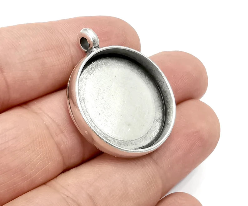 Round Pendant Blanks, Resin Bezel Bases, Mosaic Mountings, Dry flower Frame, Polymer Clay base, Antique Silver Plated (25mm) G28109