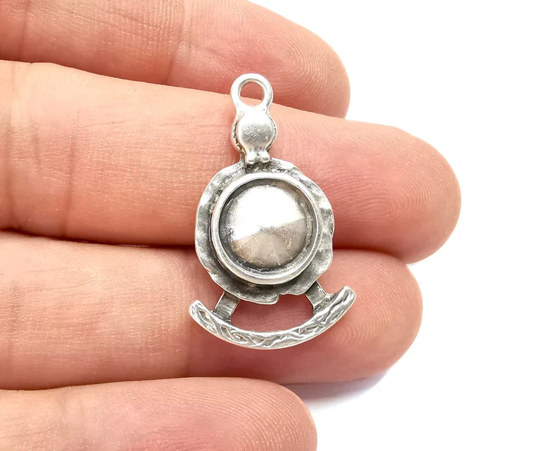 Ethnic Charms Antique silver plated (30x18mm) G28400