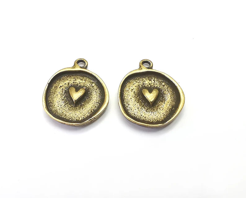 Heart Round Charms, Antique Bronze Plated DIY Charms (20x17mm) G28406