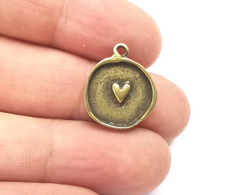 Heart Round Charms, Antique Bronze Plated DIY Charms (20x17mm) G28406