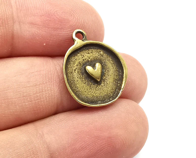 Heart Round Charms, Antique Bronze Plated DIY Charms (20x17mm) G28406