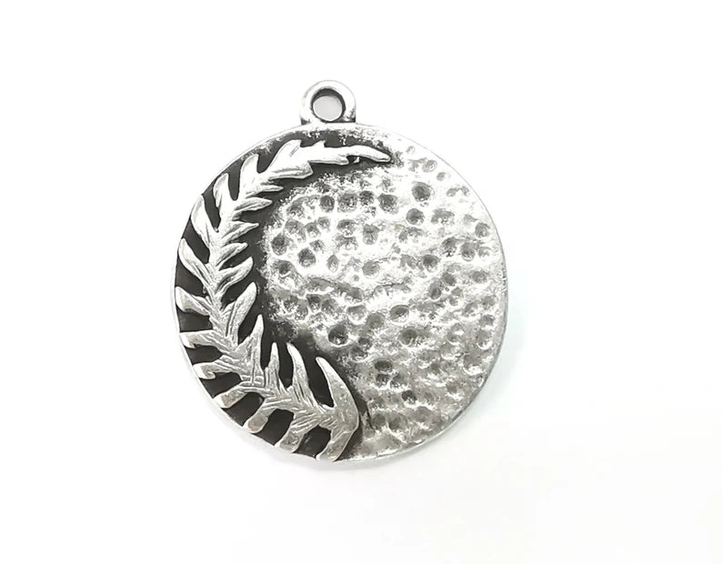 Fern Leaf Charms Hammered Disc Pendant Antique Silver Plated (28x25mm) G28500