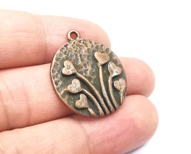 Hearts Charms Hammered Round Pendant Antique Copper Plated (28x24mm) G28520