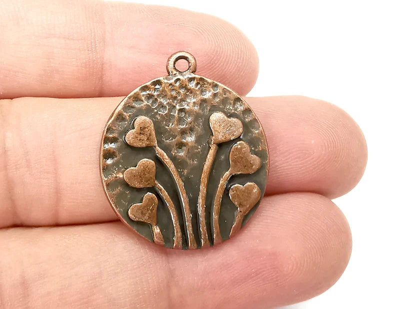 Hearts Charms Hammered Round Pendant Antique Copper Plated (28x24mm) G28520