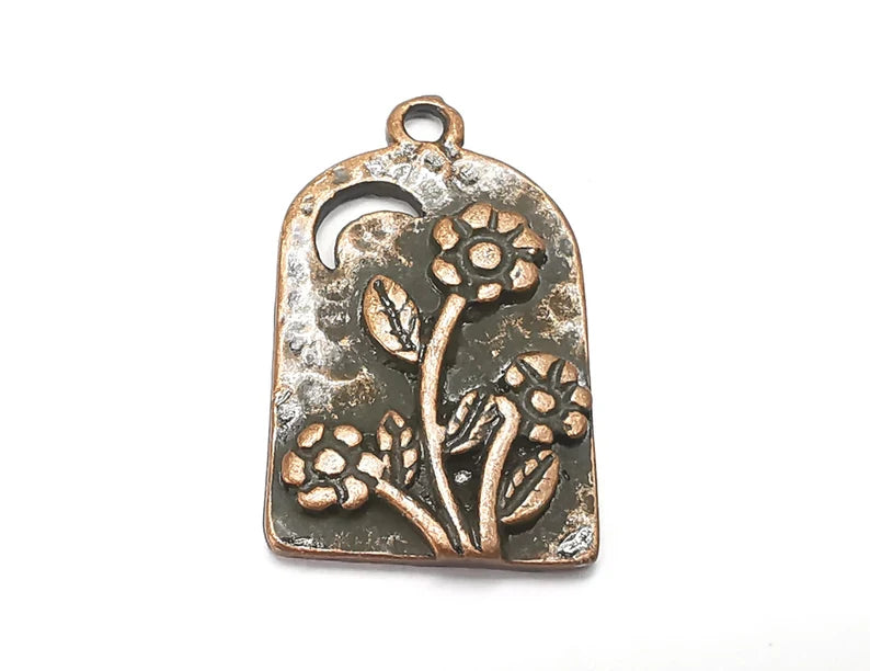 Flowers Charms Hammered Pendant Antique Copper Plated (27x16mm) G28521