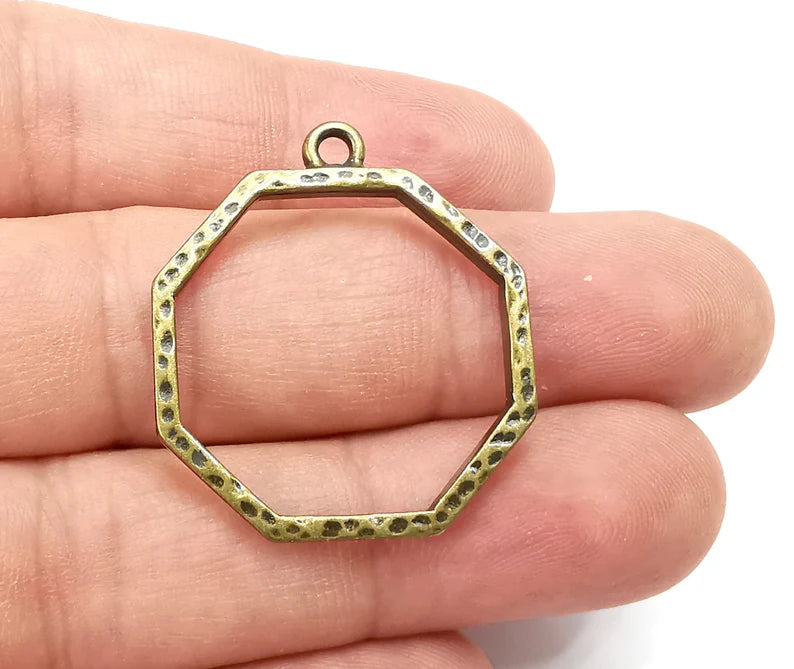 Octagon Charms Antique Bronze Plated Hammered Charms (33x29mm) G28534