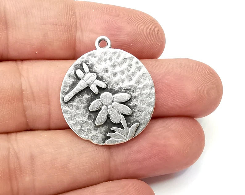 Dragonfly Daisy Flower Leaf Charms Hammered Disc Pendant Antique Silver Plated (28x25mm) G28540