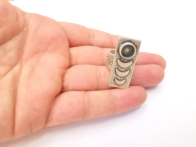 Crescent Moon Ring, The Phases of The Moon Ring Blank Setting, Cabochon Mounting, Adjustable Resin Base Bezels, Antique Silver (8mm) G28554