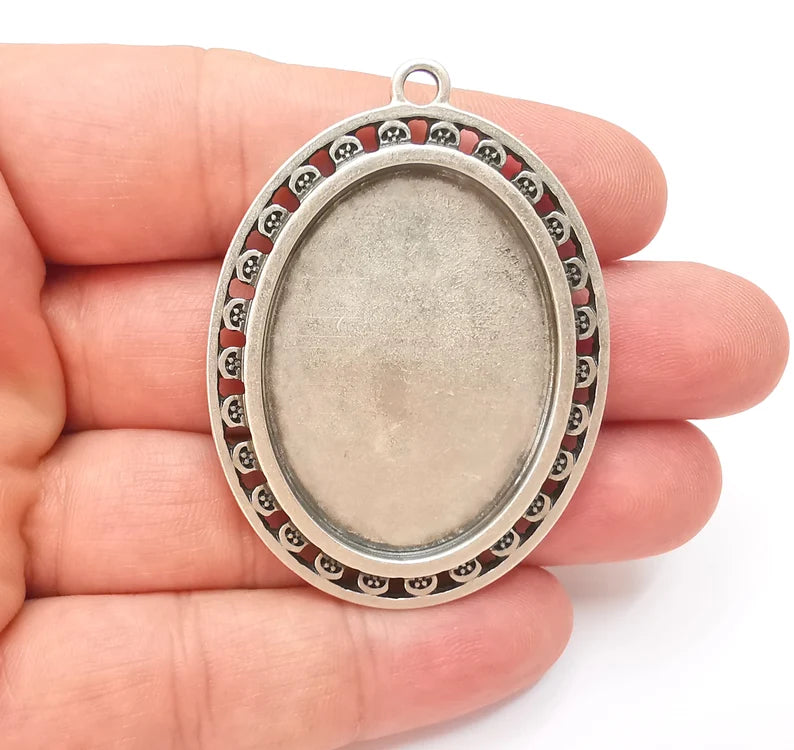 Oval Pendant Bezels, Resin Blank, inlay Mountings, Mosaic Frame, Cabochon Bases, Dry Flower Setting, Antique Silver Plated (40x30mm) G28560