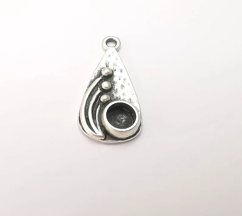 Drop with Buds Pendant Bezel, Resin Blank, inlay Mounting, Mosaic Frame Cabochon Base Dry Flower Setting, Antique Silver Plated (6mm) G28564