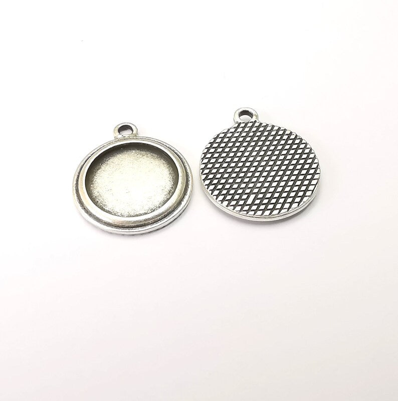 Round Charm Bezel, Resin Blank, inlay Mounting, Mosaic Pendant Frame, Cabochon Base, Dry Flower Setting, Antique Silver Plated (15mm) G28573