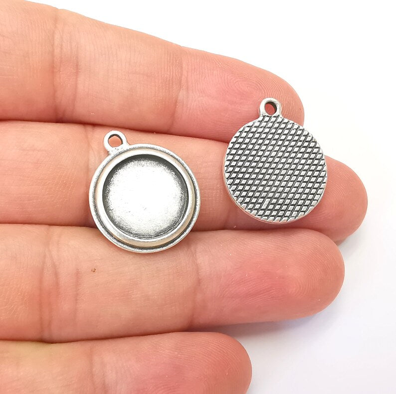 Round Charm Bezel, Resin Blank, inlay Mounting, Mosaic Pendant Frame, Cabochon Base, Dry Flower Setting, Antique Silver Plated (15mm) G28573