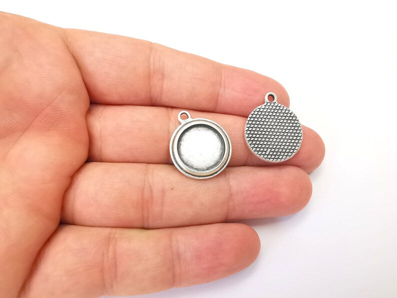Round Charm Bezel, Resin Blank, inlay Mounting, Mosaic Pendant Frame, Cabochon Base, Dry Flower Setting, Antique Silver Plated (15mm) G28573