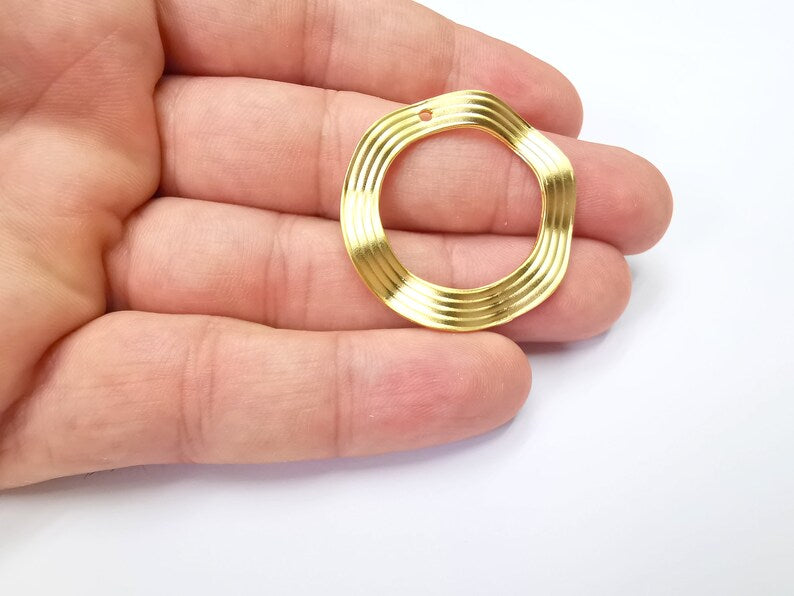 Striped Wavy Gold Circle Gold Plated Findings (35mm) G28577
